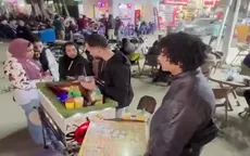 Thưởng thức Sushi trên đường phố Cairo