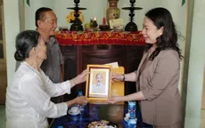 Phó Chủ tịch nước Võ Thị Ánh Xuân thăm mẹ Việt Nam Anh hùng tại Bến Tre