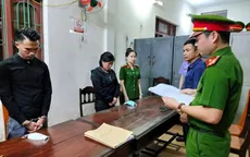 Văn thư trường THPT làm giả học bạ, thu 200 triệu đồng