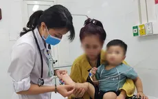 Gia tăng trẻ mắc tay chân miệng nhập viện