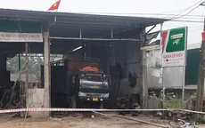 Nổ lớn ở gara ô tô, 1 người chết, 5 người lớn và trẻ nhỏ bị thương