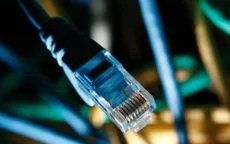 Sự cố cáp quang nửa năm chưa sửa xong, tốc độ Internet Việt Nam tụt hạng