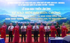 Triển lãm ảnh "Tự hào một dải biên cương"