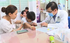 Nhiều trẻ em và người lớn nhập viện do thời tiết nắng nóng
