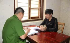 Lừa hàng chục nạn nhân mua vé máy bay rẻ qua mạng