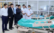 Thủ tướng kiểm tra đột xuất việc bảo đảm thuốc ở bệnh viện