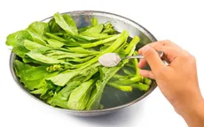 Nhận biết 5 loại rau hay bị phun hóa chất