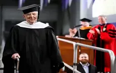 Cụ ông dự lễ tốt nghiệp đại học ở tuổi 101