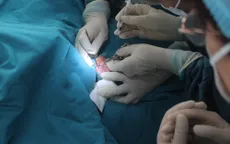 Cứu đôi mắt có nguy cơ mù vĩnh viễn cho bệnh nhi bị bệnh võng mạc trẻ sinh non