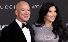 Jeff Bezos cầu hôn bạn gái với nhẫn kim cương 20 cara