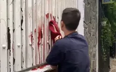 Buộc đối tượng đòi nợ kiểu "khủng bố" phải lau sạch vết tạt sơn trước nhà nạn nhân