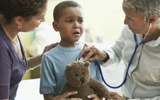 "Giúp với, con tôi sợ bác sĩ!"