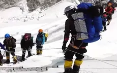 Núi Eveverst tích tụ hàng tấn rác sau 70 năm mở cửa