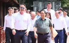 Thủ tướng Luxembourg thăm Văn Miếu – Quốc Tử Giám và Bảo tàng Mỹ thuật Việt Nam