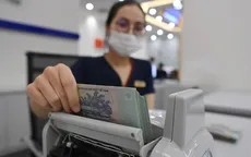 Lãi suất tiết kiệm tiếp tục giảm