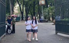 Thí sinh đánh giá đề thi vào lớp 10 chuyên của Hà Nội vừa sức