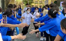 Muôn vàn cung bậc cảm xúc trong kỳ thi tuyển sinh vào lớp 10 tại Hà Nội năm 2023