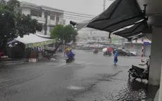 Mưa lớn, nhiều tuyến đường ở thành phố Bạc Liêu ngập nặng
