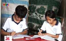 Ngôi nhà "lạc quan" của hai anh em nhỏ