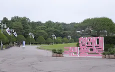 Triển lãm kỷ niệm 1 năm Nhà Xanh mở cửa đón khách tham quan