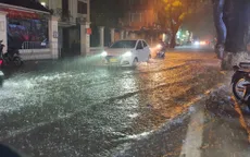 Hà Nội: Nhiều tuyến đường bị ngập do mưa lớn