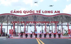 Cảng Long An chính thức hợp long 7 cầu cảng và khai trương dịch vụ khai thác container