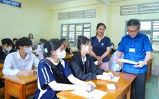 Gia Lai đề nghị đặc cách tốt nghiệp cho 7 thí sinh nhập viện