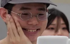 Thanh niên Nhật Bản học cách mỉm cười sau khi bỏ khẩu trang