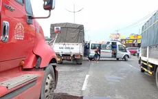 3 xe ôtô tông liên hoàn, đường dẫn cao tốc TP Hồ Chí Minh - Trung Lương ùn tắc kéo dài