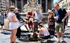 Italy công bố các biện pháp y tế khẩn cấp đối phó với nắng nóng kỷ lục
