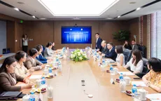 Doanh nghiệp Lào học hỏi kinh nghiệm niêm yết trên sàn chứng khoán của FPT