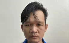 Bắt giữ người chồng tạt cả lọ axit vào mặt vợ