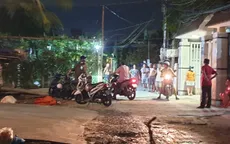 Cha lái ô tô vào nhà vô tình cán con gái 2 tuổi tử vong