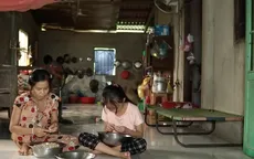 Cặp lá yêu thương: Mẹ là chỗ dựa của con