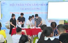 Xu hướng cặp đôi trẻ cùng học lớp tiền sản