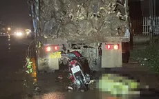 Đâm vào đuôi xe tải chở củi, 2 người tử vong tại chỗ