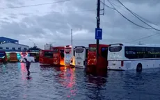 Mưa từ chiều đến tối, TP Hồ Chí Minh ngập nặng