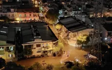 TP Hồ Chí Minh: Mưa to, dông lốc làm đổ cây, tốc mái, đường ngập như sông
