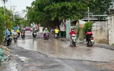 TP Hồ Chí Minh: Những con đường "đau khổ" dày dặc ổ voi, ổ gà