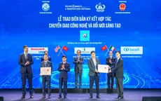 Trao chứng nhận đăng ký chuyển giao công nghệ cho dự án lọc hóa dầu Stavian Quảng Yên