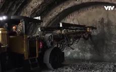 Thi công xuyên đêm để đẩy nhanh tiến độ cao tốc Quảng Ngãi - Hoài Nhơn
