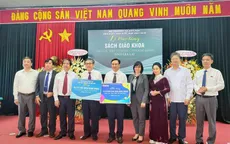Trao tặng gần 19.000 bộ SGK cho học sinh khó khăn tỉnh Gia Lai