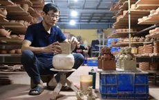 Độc đáo ấn rồng “Hoàng đế chi bảo” phiên bản gốm vàng chào đón Tết Giáp Thìn 2024