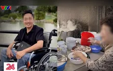Thấy gì từ vụ quán phở Hà Nội bị tố "đuổi khách ngồi xe lăn"?