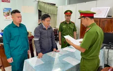 Bắt giám đốc chi nhánh ngân hàng lừa đảo 14 tỷ đồng