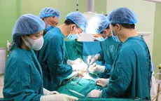 Nút mạch, cắt khối u nguyên sống vùng cùng cụt hiếm gặp