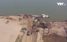 Làm rõ trách nhiệm về các bến bãi trái phép dọc sông Hồng