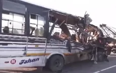 Xe bus đâm trực diện xe tải ở Ấn Độ khiến ít nhất 14 người thiệt mạng