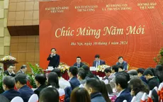 Báo chí nỗ lực vượt qua một năm khó khăn