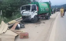 Xe chở rác va chạm hai xe máy đi ngược chiều, 4 người tử vong